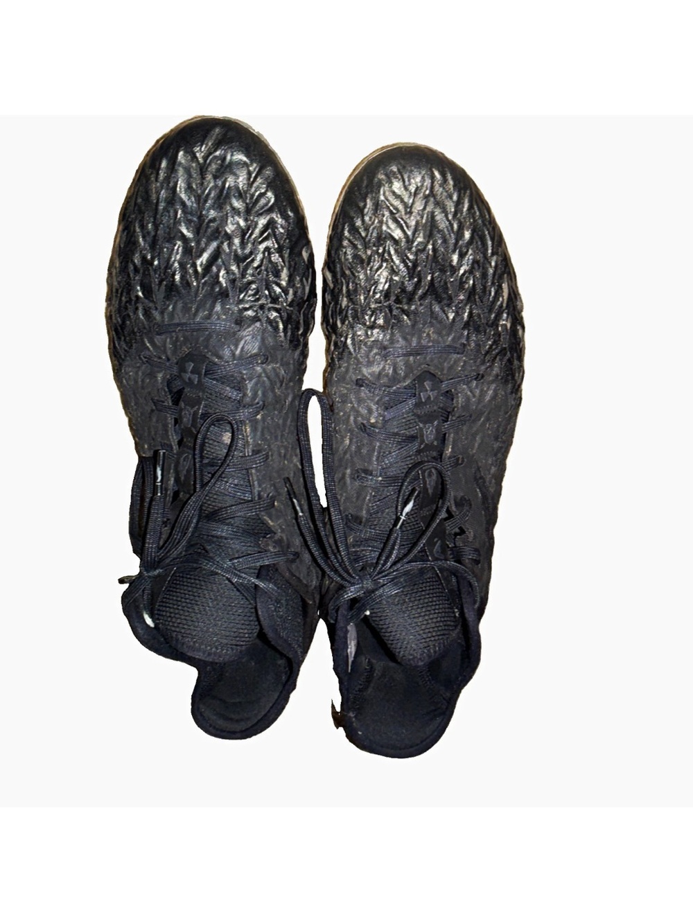 Men’s Black Under Armor Football Cleats